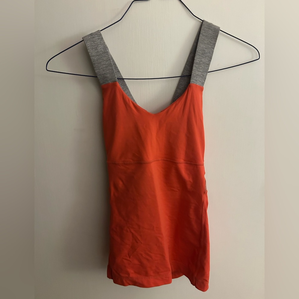 Lululemon tank top size 2